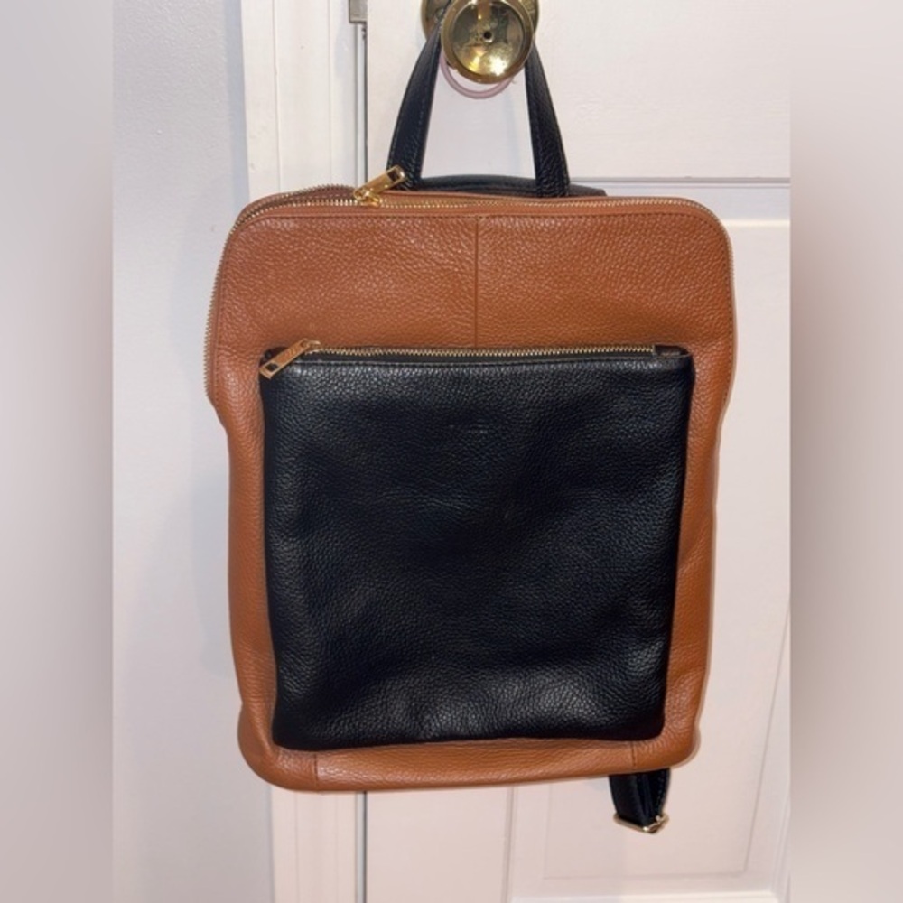 Unica Firenze Pebbled Italian Leather Backpack  Crossbody